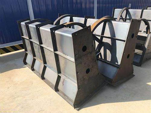 隔离墩江南在线注册(中国) 隔离墩模具厂家